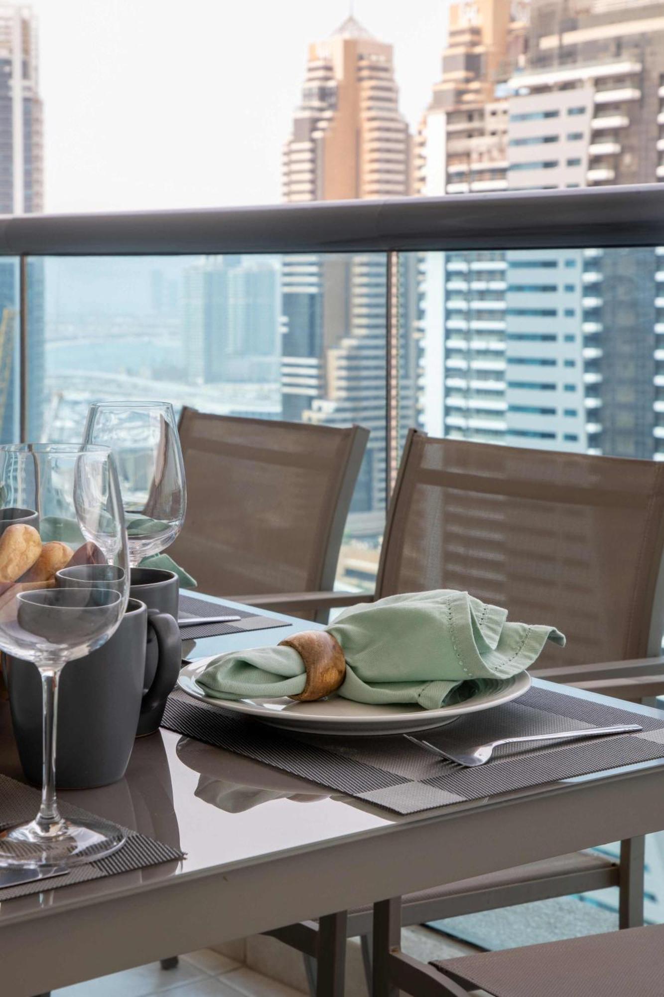 Frank Porter - Time Place Tower Appartement Dubai Buitenkant foto